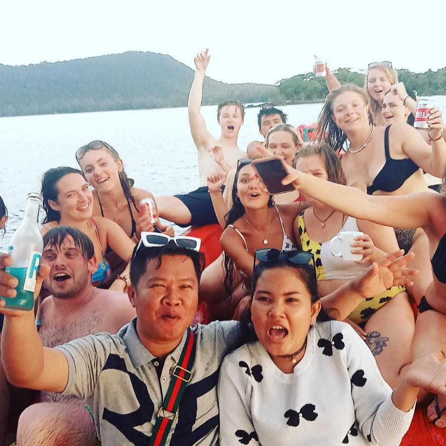 Lucky Sun Saracen Bay Vandrarhem Koh Rong Sanloem Exteriör bild