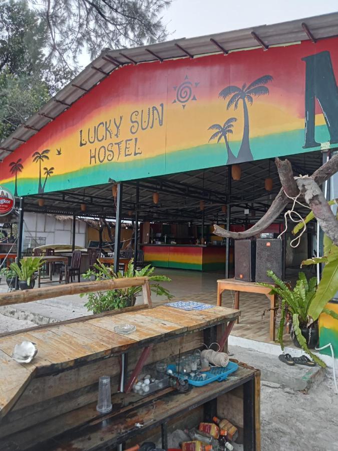 Lucky Sun Saracen Bay Vandrarhem Koh Rong Sanloem Exteriör bild