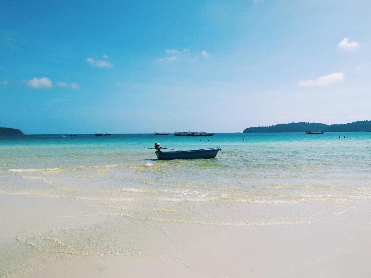 Lucky Sun Saracen Bay Vandrarhem Koh Rong Sanloem Exteriör bild